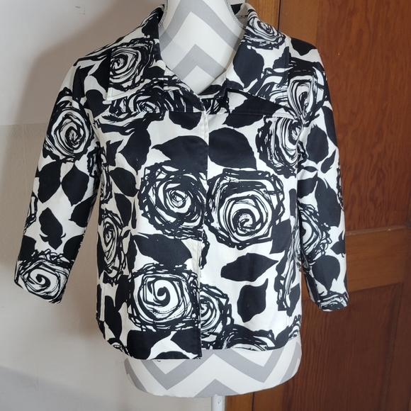 Cute Black/White Floral-Patterned Katherine New York Cotton Crop Jacket Size Sm - Picture 3 of 8